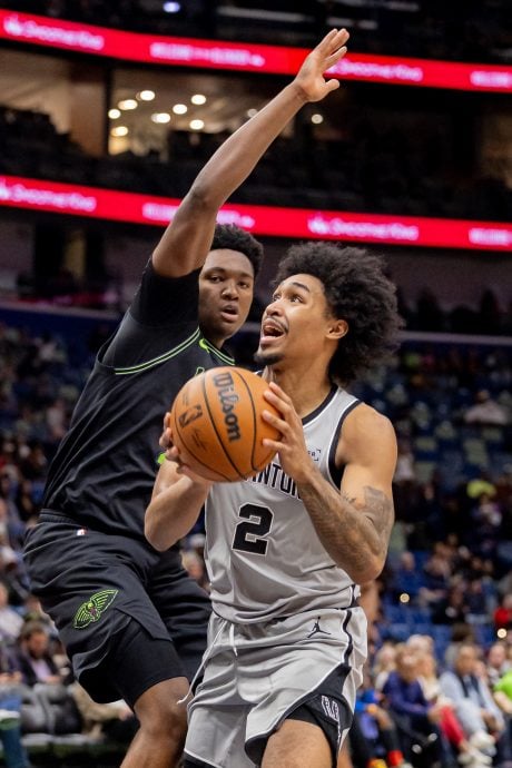 马刺轰分战险胜鹈鹕 哈波 昆恩新秀大比拼