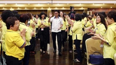 马华妇女组代表大会｜“别再浪费时间陪火箭吵架！” 张盛闻促希盟速兑2承诺