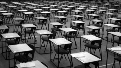 高学历团伙以身试法 代考公务员致逾百人被开除