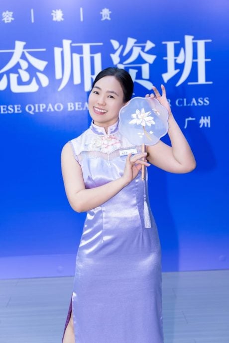 (10/12见报)大都会/特职世界-旗袍仪态导师,颜美芬/10图