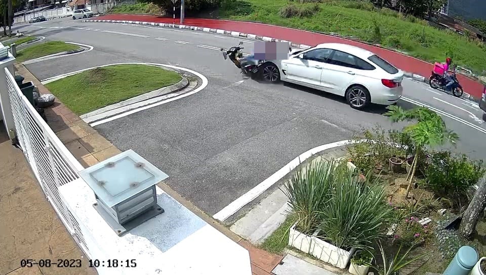 (全国版)宝马撞死女小贩案 雷尔:被告被判无罪释放