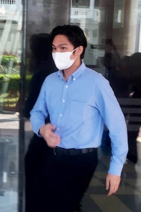 (全国版)宝马撞死女小贩案 雷尔:被告被判无罪释放