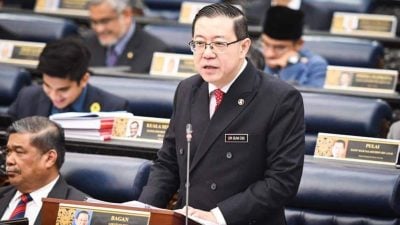 林冠英：遭邓章钦攻击不退缩   “为200万人争取退税”