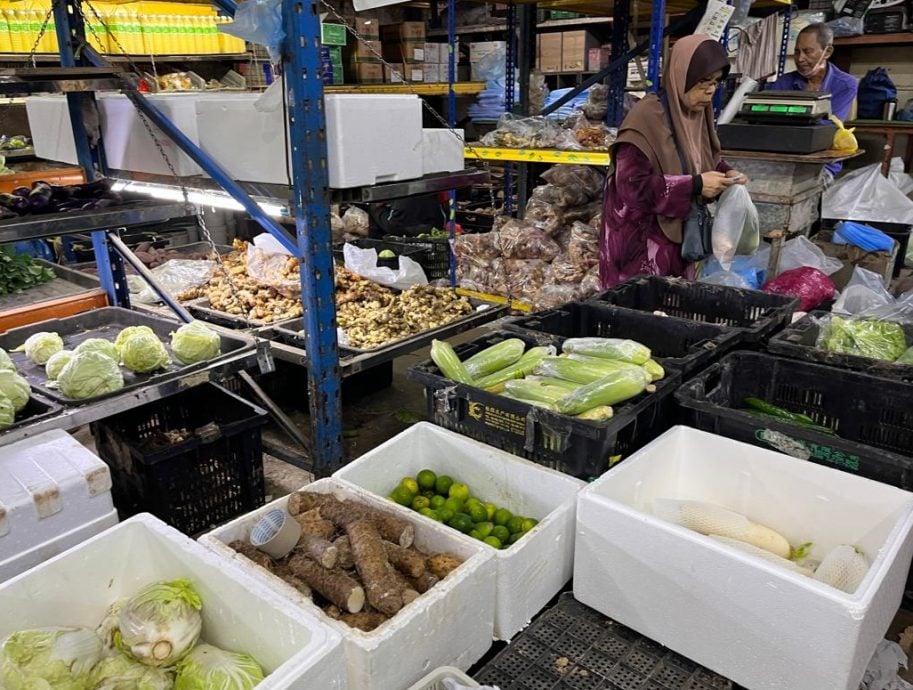 （古城封面主文）​蔬菜整体价格过去两周暴涨，涨幅介于50%至200%不等