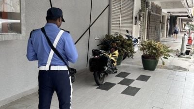 阻公共场所通行   市厅一个月“清障碍物”9次