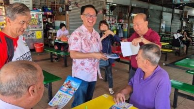 热心人士赞助印刷5000份  刘志俍派选民跑马月历