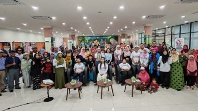 扎克里：监管使用网络   父母应当孩子数字导师