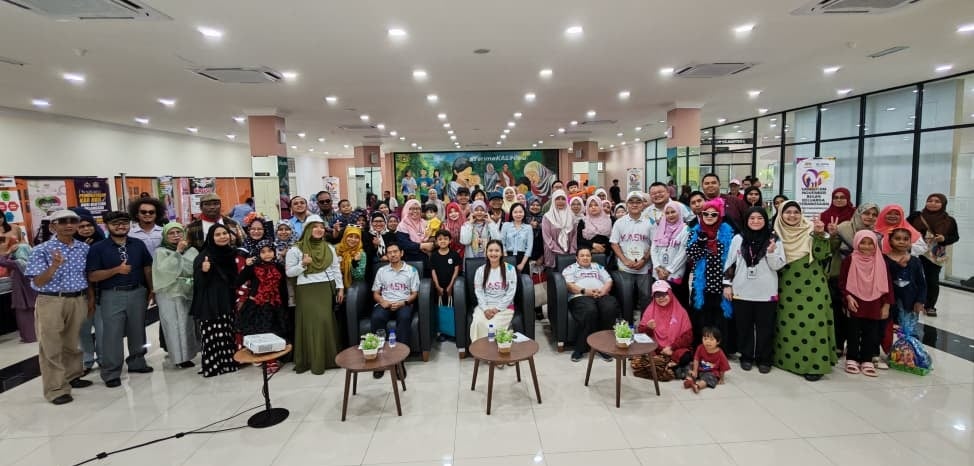 (古城版)扎克里:在数字时代,父母必须成为孩子的数字导师