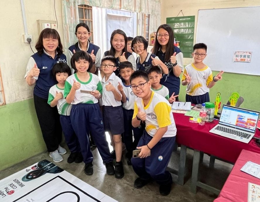 （古城版）武吉波浪华小办小老板买卖日与STEAM展览，全体师生热烈参与