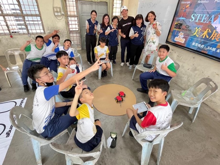 （古城版）武吉波浪华小办小老板买卖日与STEAM展览，全体师生热烈参与