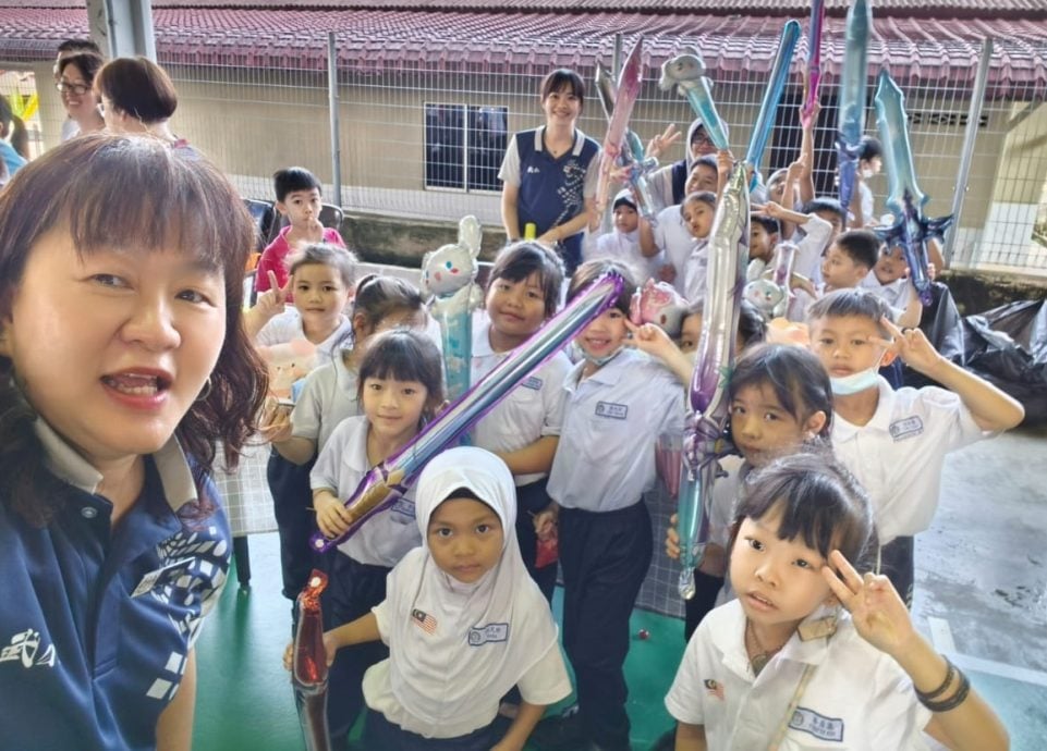 （古城版）武吉波浪华小办小老板买卖日与STEAM展览，全体师生热烈参与