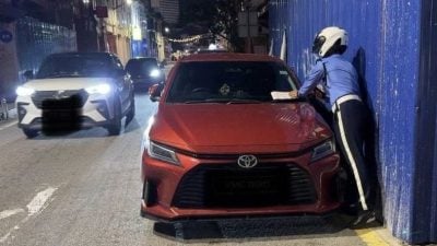 雷宝祥：市厅严格执法  摩托违停 拖走!