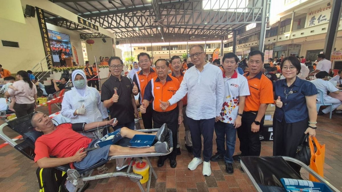 (古城第二版主文)“爱您”捐血运动503人成功捐血