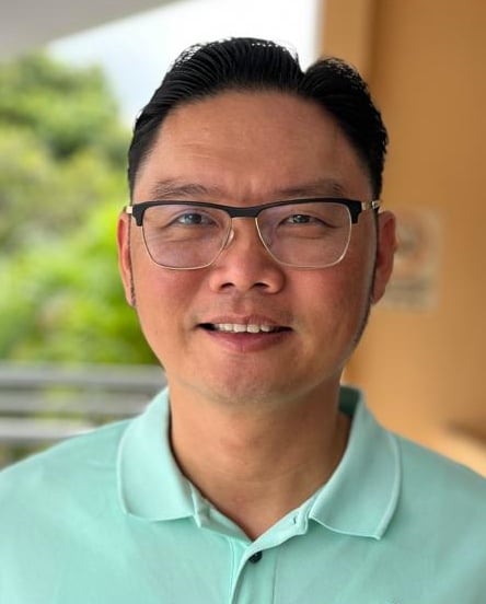 （古城第二版主文）敬业乐业——董事部与家教协会秉持热爱教育精神，投入大量心力推动校园建设。