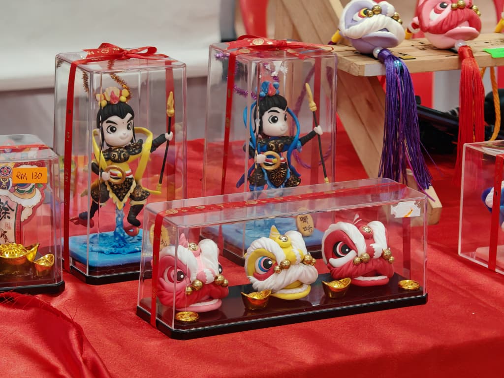 （古城第五版主文）《你动摇了吗》捏面人坚持20年，动力来自客人脸上的喜悦