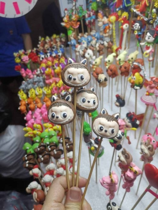 （古城第五版主文）《你动摇了吗》捏面人坚持20年，动力来自客人脸上的喜悦