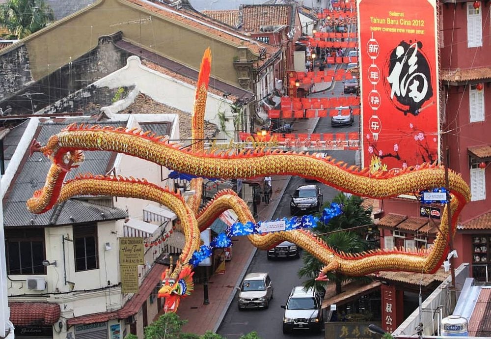 蛇就快下班，马即将接任