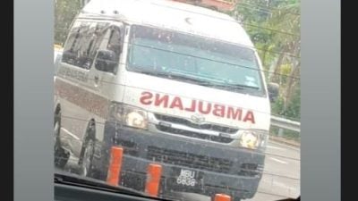 网传警为VIP开路拦救护车   魏喜森：救护车应先通行