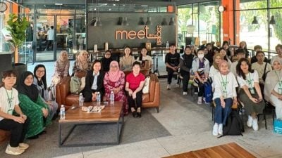 专科医生讲解脑性麻痹   “孩子发育异常需留意”