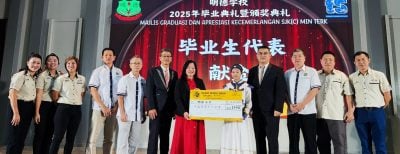 大年明德小学170学生毕业　伍柏综 廖苡棠为本届模范生