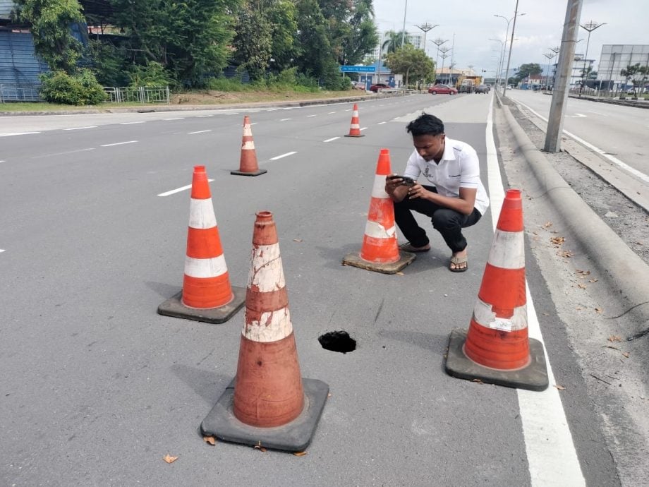 (大北马)北海威省市政厅大操场旁道路现坑洞