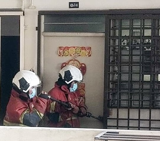 华裔男倒毙家中 消拯员破门入屋