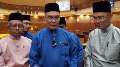 玻璃市州立法议会 | 经历大水灾肆虐 拨1045万充防洪设施