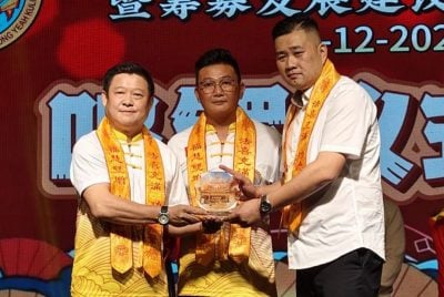 通报职位空缺政策用意好　黄佳祯：可改为鼓励性质