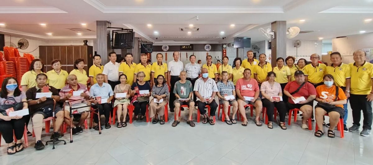 （大北马）高渊振积阁施济贫老 捐出2.4万给16病黎