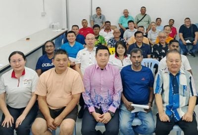 高渊行动党大会　原任领导全数连任