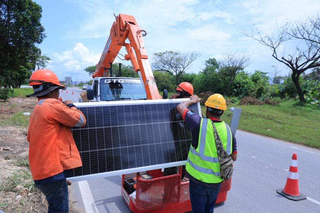 (已签发)柔:丹绒朗萨工业区获市政局 安装LED灯取代传统路灯