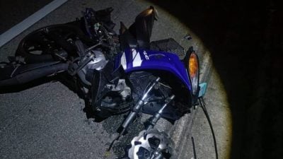 南北大道凌晨连环撞   24岁摩托骑士当场亡