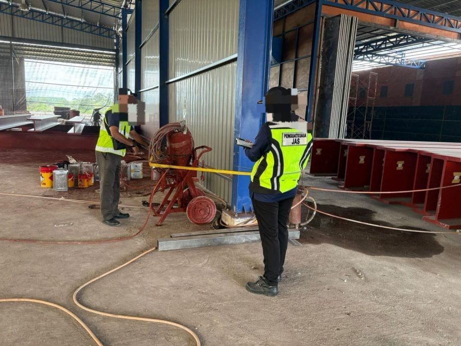 古来喷砂厂疑造成空污   遭环境局勒令全面停工