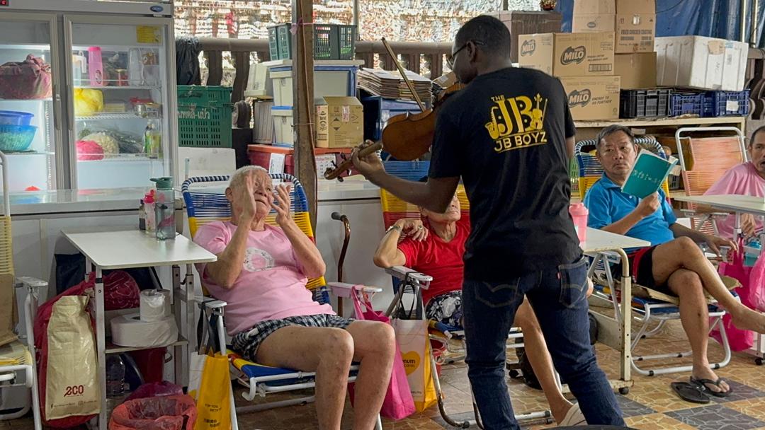 (已签发)柔:善心美事:JB Boyz跨越文化国度行善 以音乐疗愈弱势群体