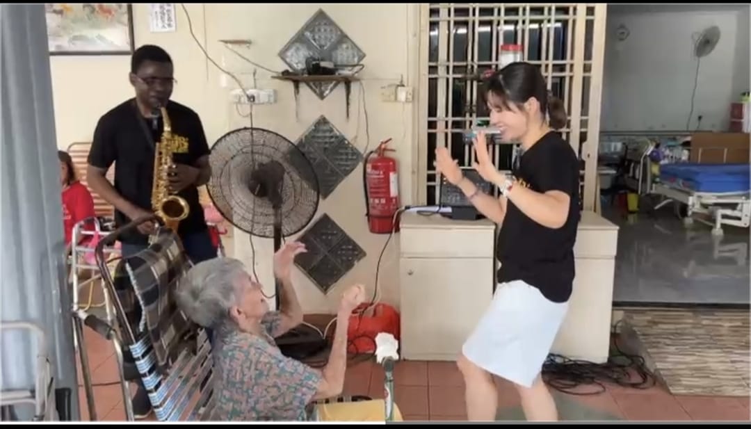 (已签发)柔:善心美事:JB Boyz跨越文化国度行善 以音乐疗愈弱势群体