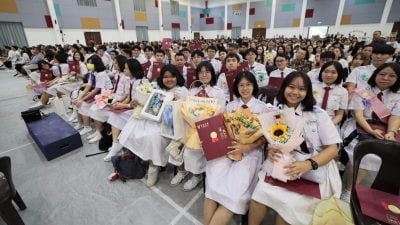 宽中至达城分校迎来   首届470高中毕业生