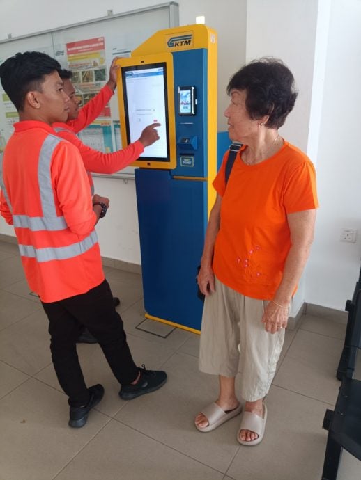 拉央拉央也有ETS 首趟列车迎3乘客