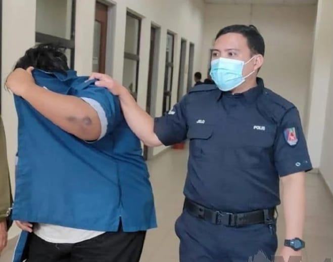 猥亵2未成年女学生   宗教老师对4控状否认有罪