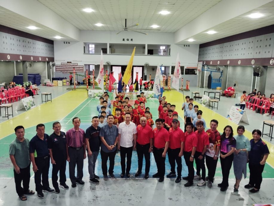 (已签发)柔:麻首届校际传统南狮赛落幕 训蒙小学夺冠