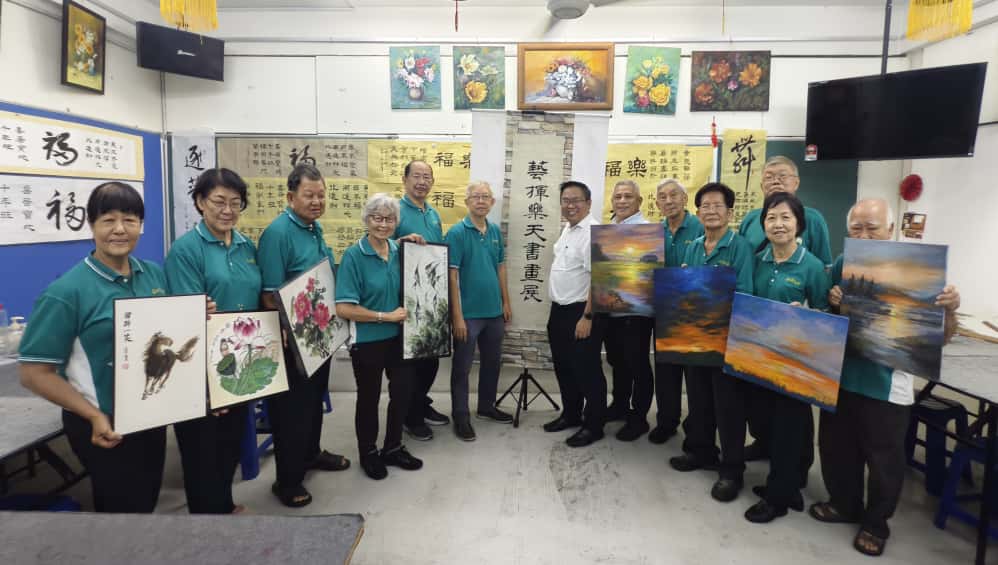 (预编11日见报)大都会/《星洲人VIP》:乐天长者以学习“点亮”人生下半场