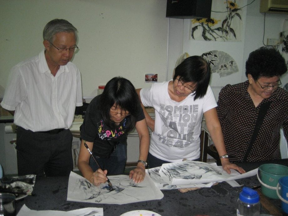 (预编11日见报)大都会/《星洲人VIP》:乐天长者以学习“点亮”人生下半场