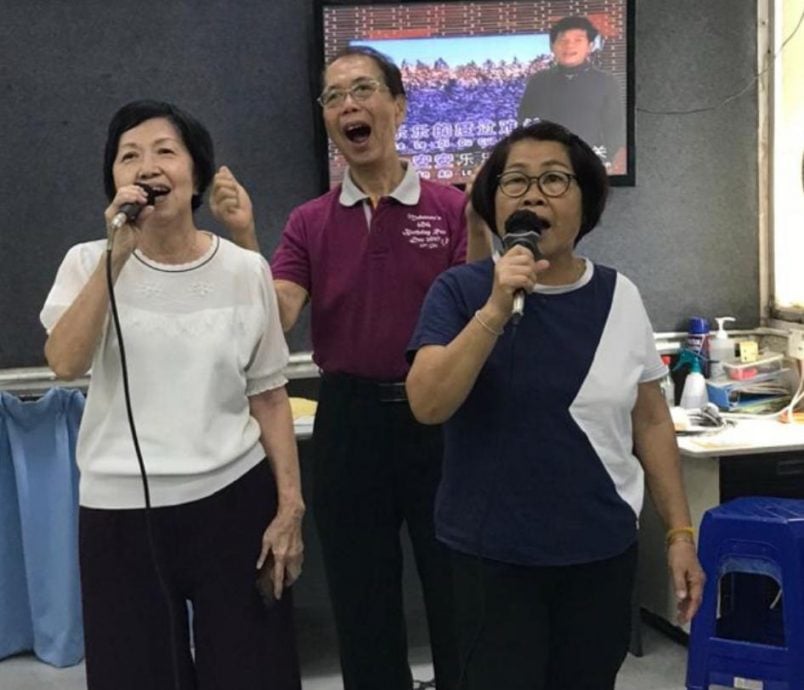 (预编11日见报)大都会/《星洲人VIP》:乐天长者以学习“点亮”人生下半场