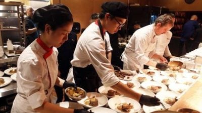 从课堂到厨房 在实战中磨练烹饪技艺