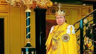 雪苏丹80岁华诞 册封98有功人士