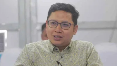 柔巫青团长挑战行动党  “将承认统考带上庭审查”