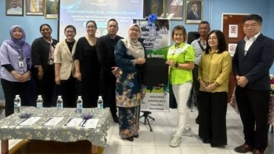 赠西连医院耳声发射仪 CCEP为新生儿听力把关