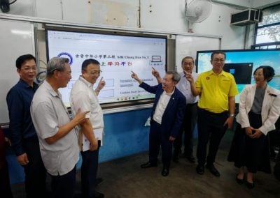 沈桂贤：华校谘委会拨500万 . 砂华小369课室 精明化