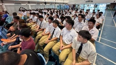 马大副教授： ​顾及巫裔友党感受 安华短期难承认统考