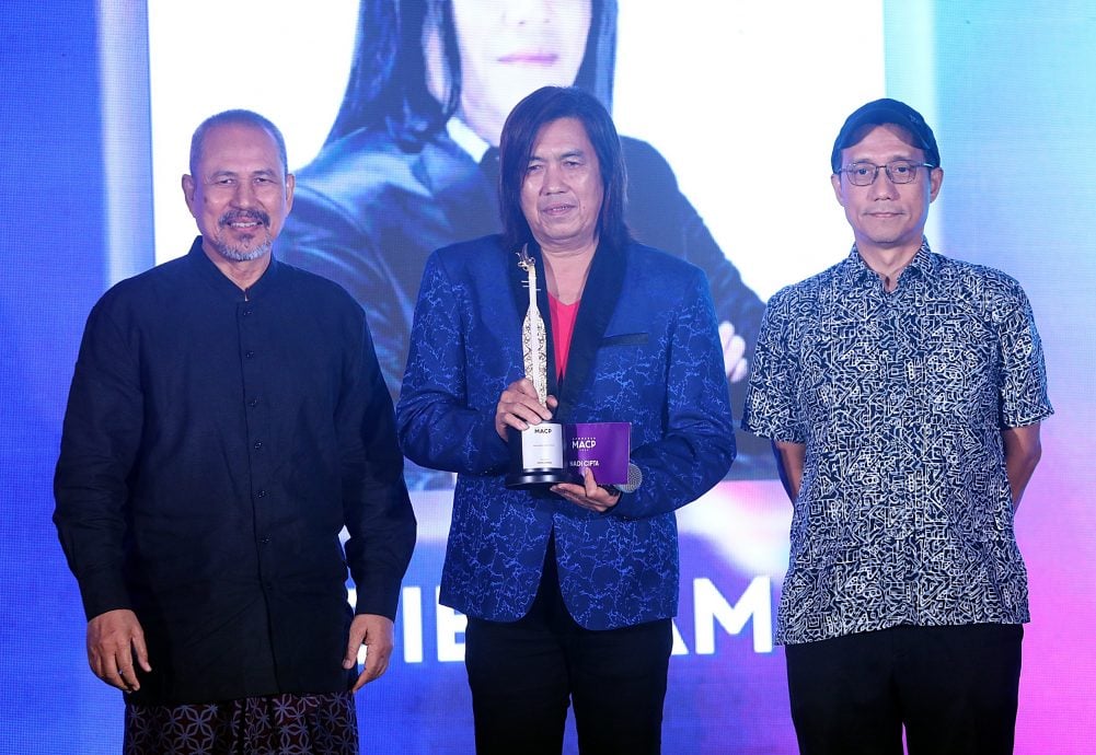 MACP|菲道尔4夺“最高播放率中文歌曲” 感谢旧爱大颖