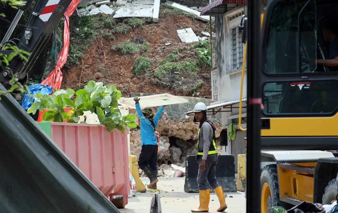 me03主文-大都会-友乃德花园土崩修复工程开始动工啦!/10图